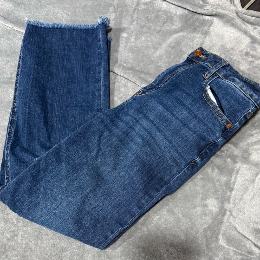 ~Harper Heritage Straight Destructed High Jeans